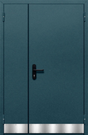 Фото двери «Полуторная с отбойником №33» в Троицку